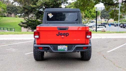 2022 Jeep Gladiator Sport