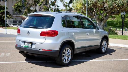 2017 Volkswagen Tiguan 2.0T Wolfsburg Edition