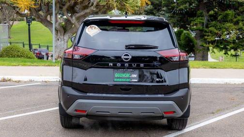 2022 Nissan Rogue SV