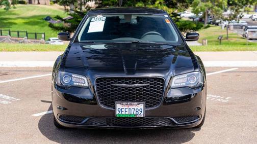 2022 Chrysler 300 Touring