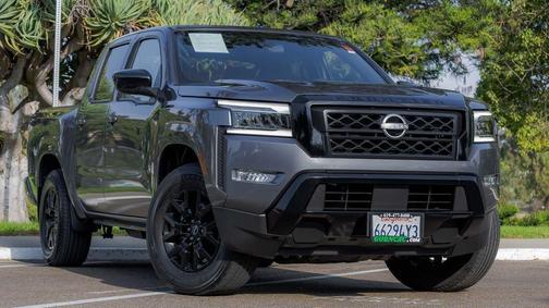 2023 Nissan Frontier SV