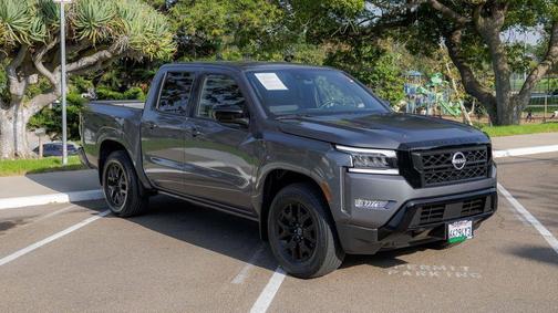 2023 Nissan Frontier SV