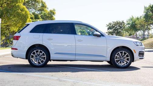 Carrara White 2018 Audi Q7 2.0T Premium Plus
