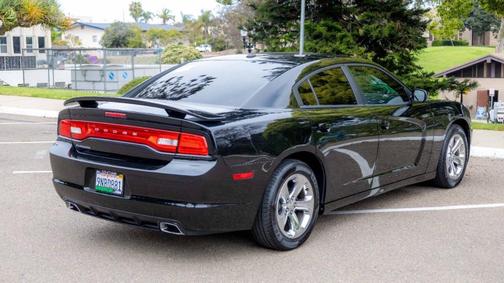 2013 Dodge Charger SE
