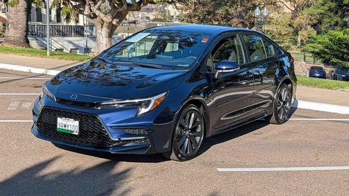 2025 Toyota Corolla Hybrid SE