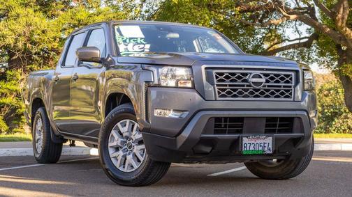 2023 Nissan Frontier SV