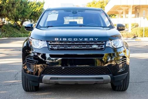Photo 2 of 42 of 2018 Land Rover Discovery Sport SE