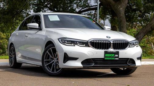 2019 BMW 330 i