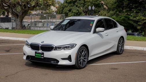 2019 BMW 330 i