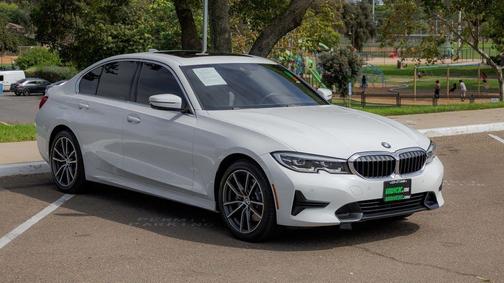 2019 BMW 330 i