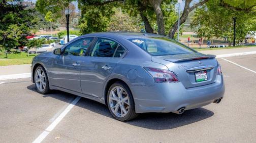 2012 Nissan Maxima SV