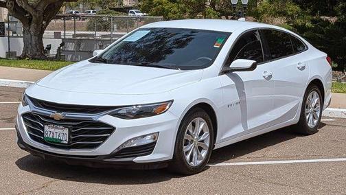 Summit White 2022 Chevrolet Malibu LT