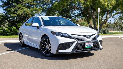 2021 Toyota Camry SE