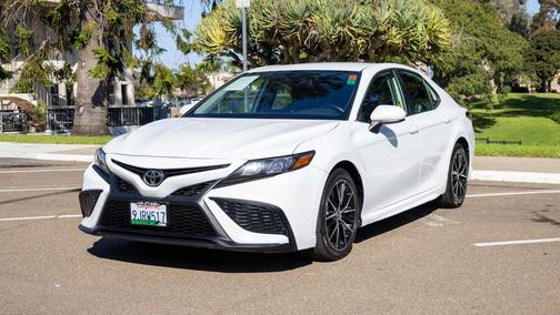2021 Toyota Camry SE