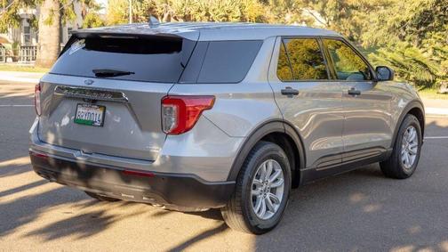 2020 Ford Explorer Base