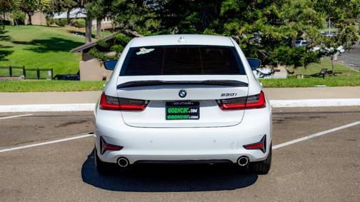 2020 BMW 330 i