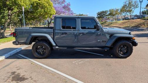 Anvil Clearcoat 2025 Jeep Gladiator Sport