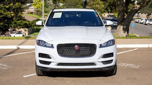 2018 Jaguar F-PACE 25t Premium