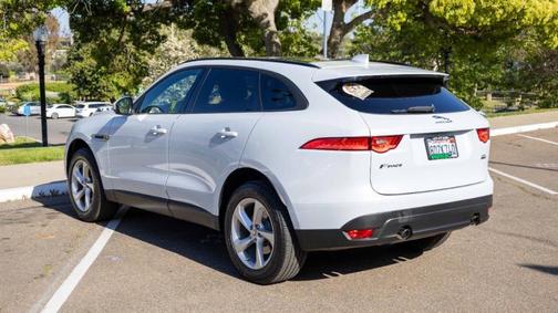 2018 Jaguar F-PACE 25t Premium