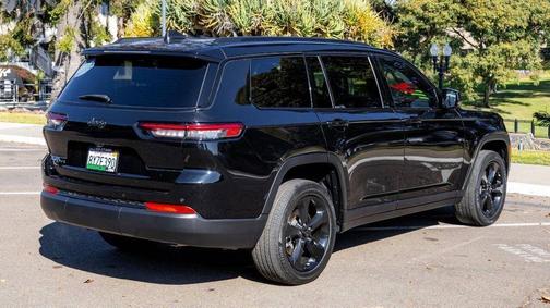 2021 Jeep Grand Cherokee L Laredo