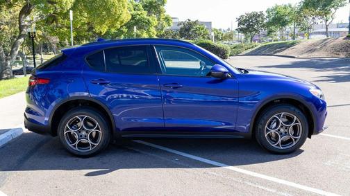 2022 Alfa Romeo Stelvio Sprint