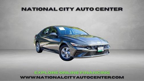 2024 Hyundai ELANTRA SE