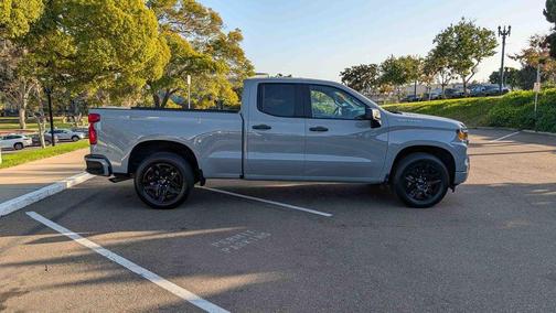 2025 Chevrolet Silverado 1500 Custom