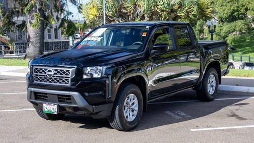 2024 Nissan Frontier SV