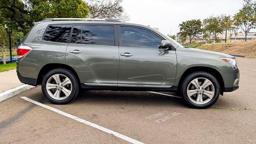 Cypress Pearl 2013 Toyota Highlander Limited