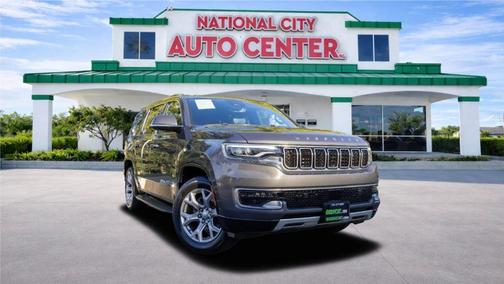 Metallic 2022 Jeep Wagoneer Series II