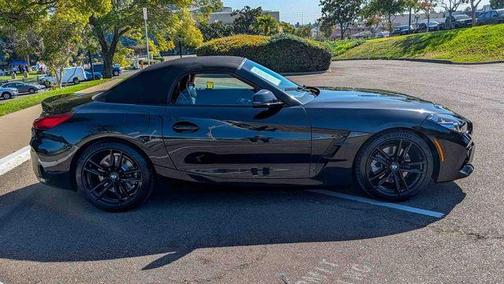 Black Sapphire Metallic 2019 BMW Z4 sDrive30i