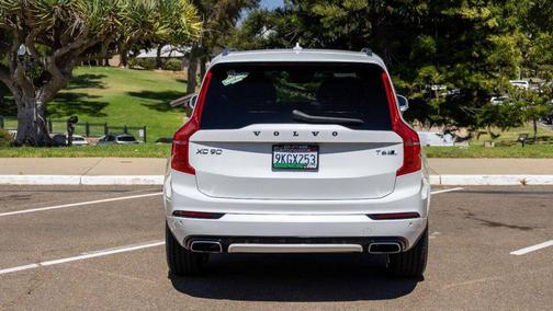 2019 Volvo XC90 T6 R-Design