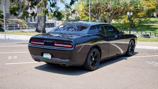 2015 Dodge Challenger SXT