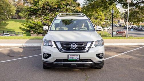 2020 Nissan Pathfinder Platinum