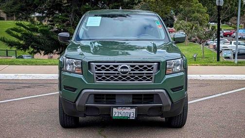 2022 Nissan Frontier SV