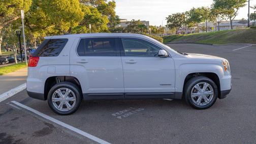 2017 GMC Terrain SLE-1