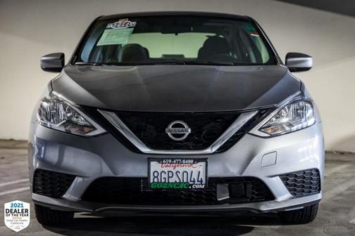 Photo 2 of 32 of 2018 Nissan Sentra S