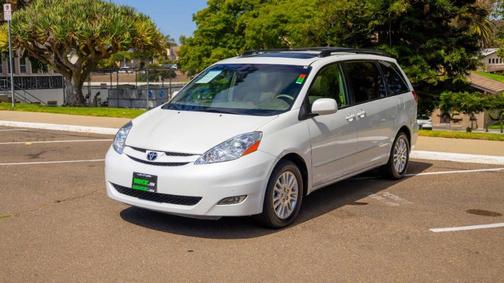 2009 Toyota Sienna XLE