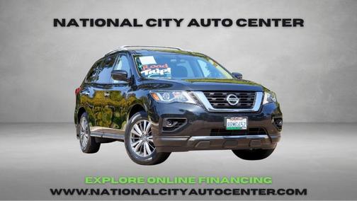 2020 Nissan Pathfinder S
