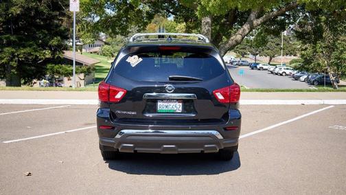 2020 Nissan Pathfinder S