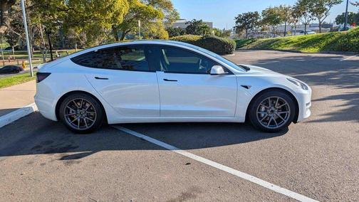 2020 Tesla Model 3 Standard Range Plus