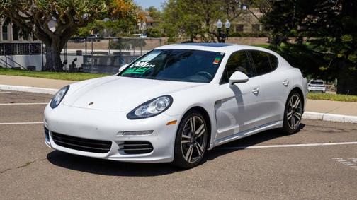 2014 Porsche Panamera 4
