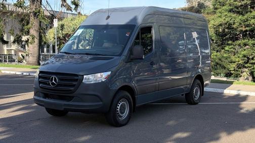 2019 Mercedes-Benz Sprinter 2500 High Roof V6