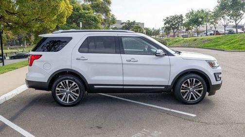 Oxford White 2016 Ford Explorer Platinum