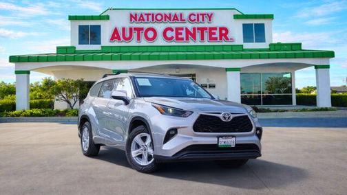 Celestial Silver Metallic 2022 Toyota Highlander LE