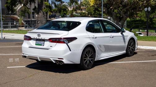 2022 Toyota Camry SE