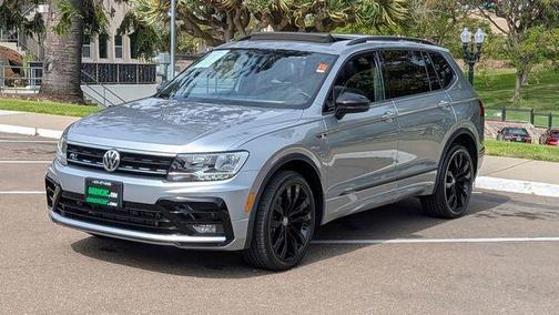 Pyrite Silver Metallic 2021 Volkswagen Tiguan 2.0T SE R-Line Black