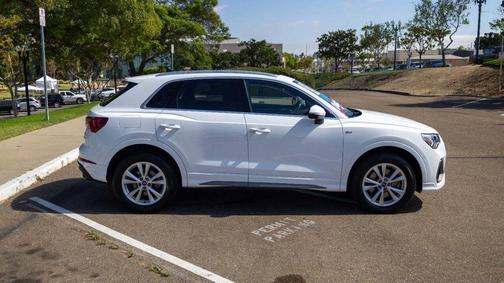 2022 Audi Q3 45 S line Premium