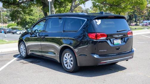 2019 Chrysler Pacifica Touring-L