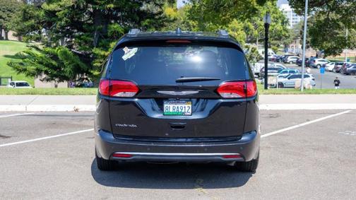 2019 Chrysler Pacifica Touring-L